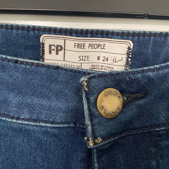 FREE PEOPLE Flare jeans - NWT 24S - Picture 5 of 9